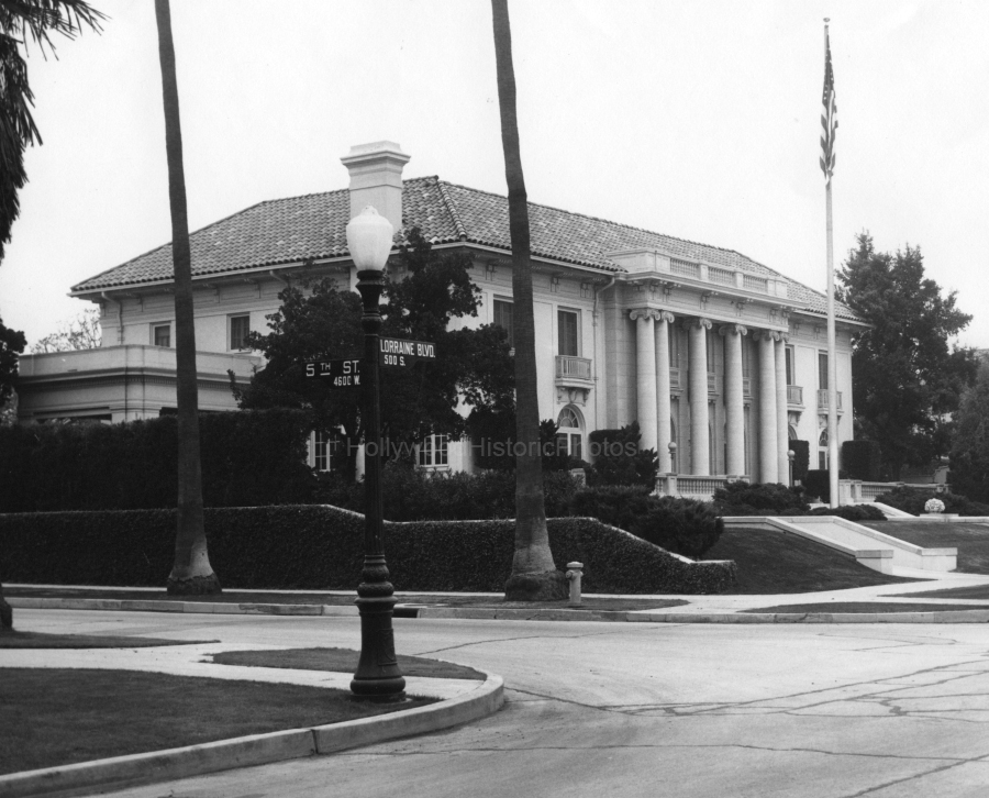 2-1961ChandlerEstate