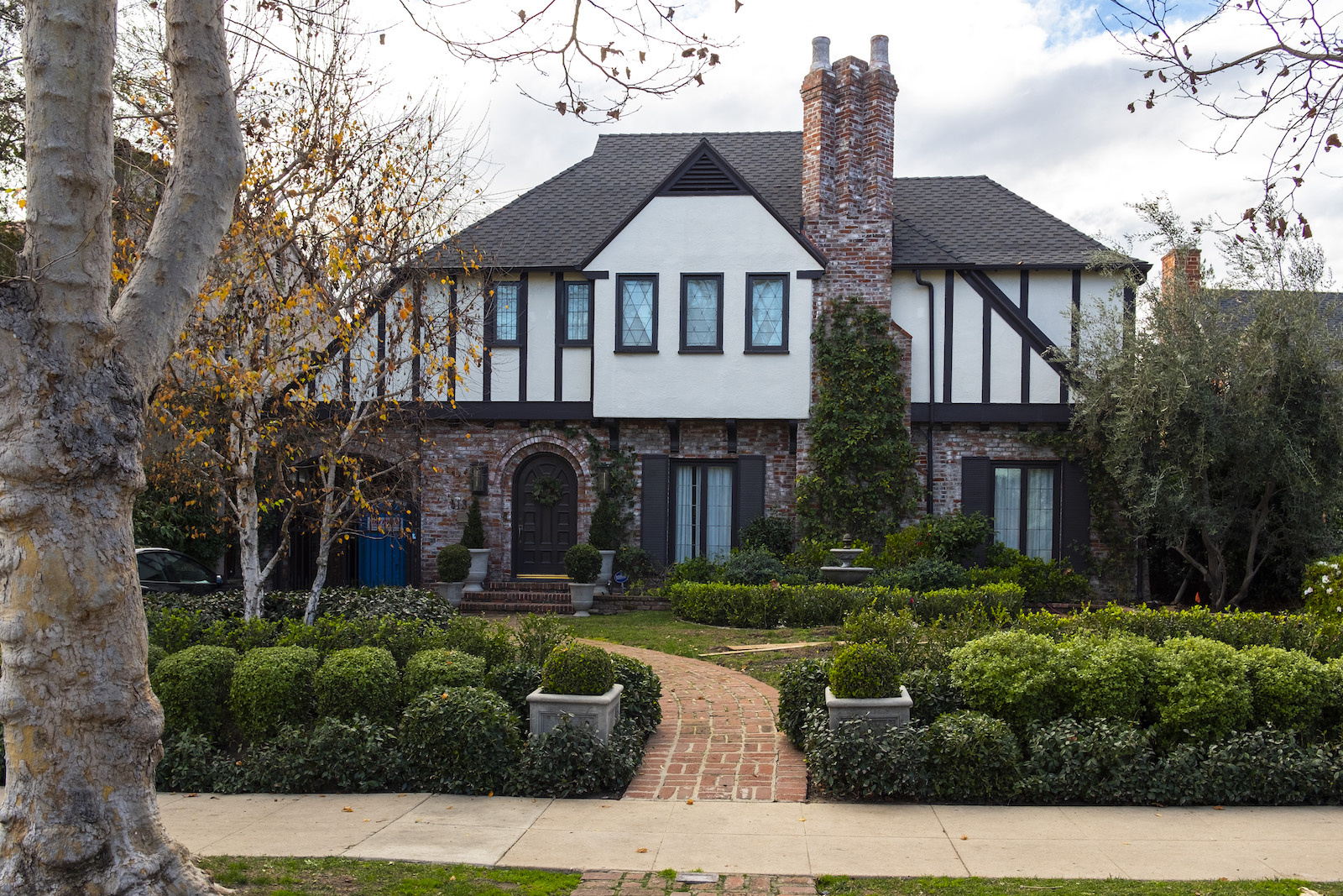 413 No. McCadden Place, Hancock Park Windsor Square Hancock Park