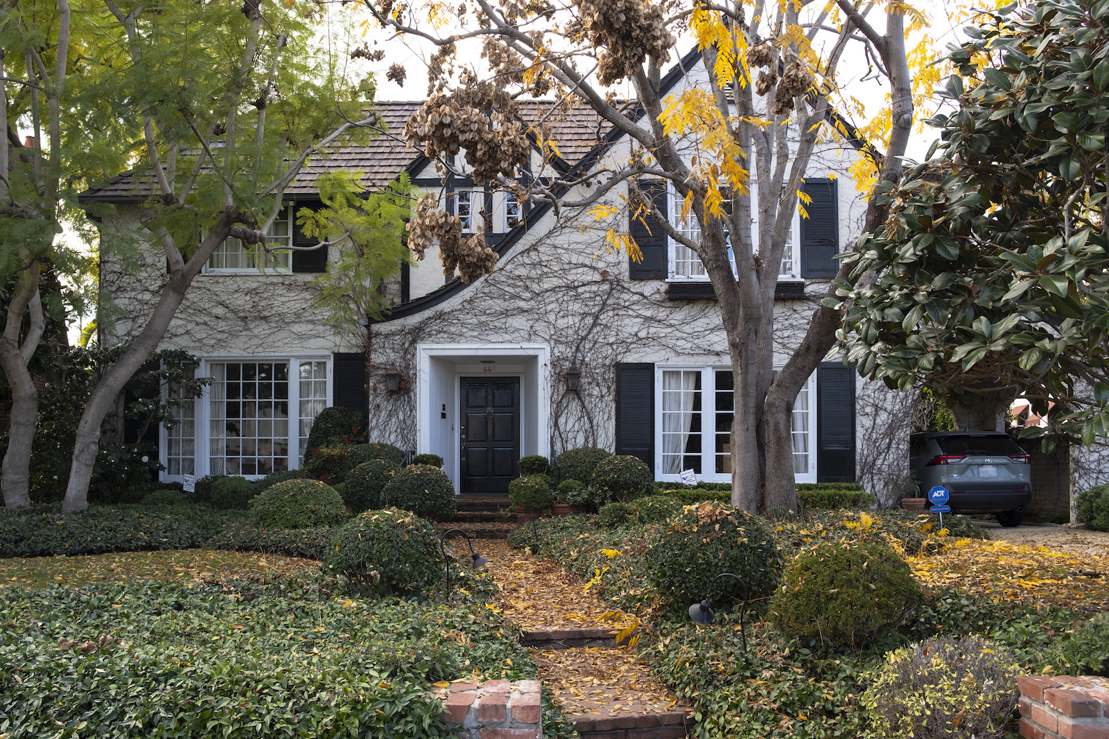 449 No. McCadden Place, Hancock Park Windsor Square Hancock Park